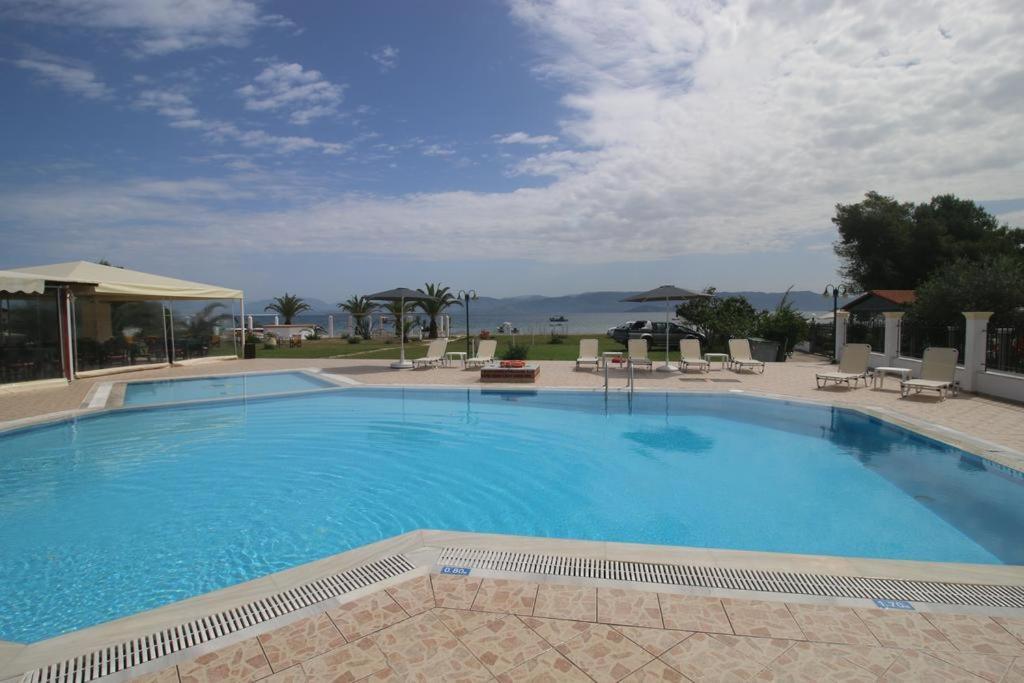 Umbrella Beach Apartments Kavos Exterior photo