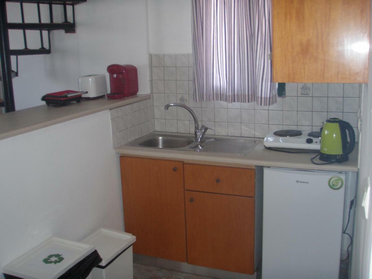 Umbrella Beach Apartments Kavos Exterior photo