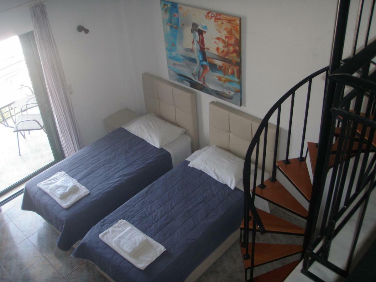 Umbrella Beach Apartments Kavos Exterior photo